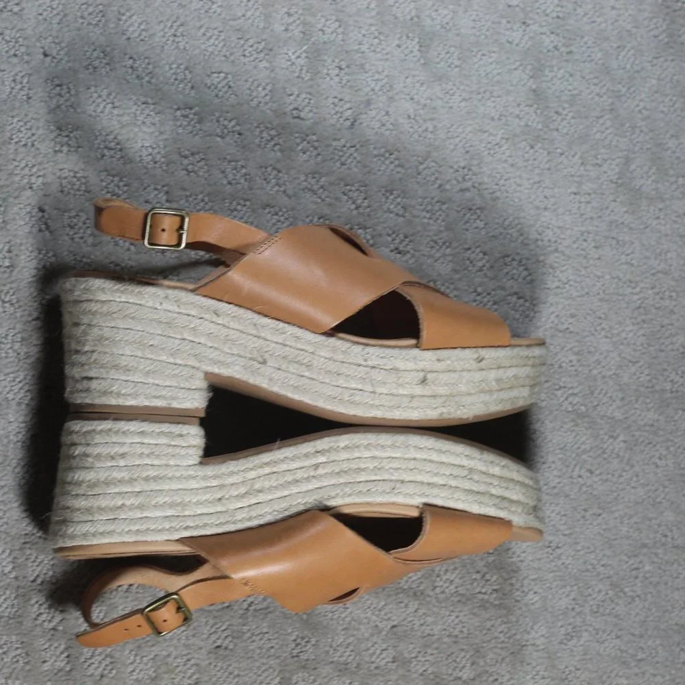 NWOT Soludos Size 10 Tan Criss Cross Leather Espadrilles Platform Shoes